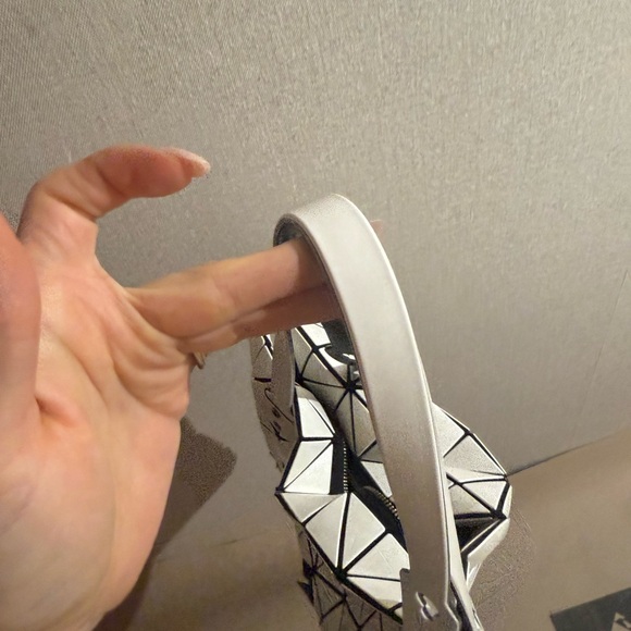 Bao Bao Issey Miyake Geometric White and Black Tote Bag - Picture 2 of 15